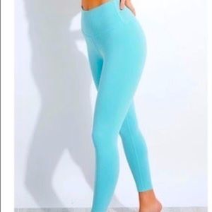 ALO 7/8 leggings
